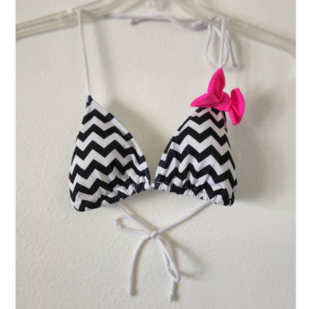 Dippin' Daisy's Triangle Chevron Bow Bikini Top Size Medium